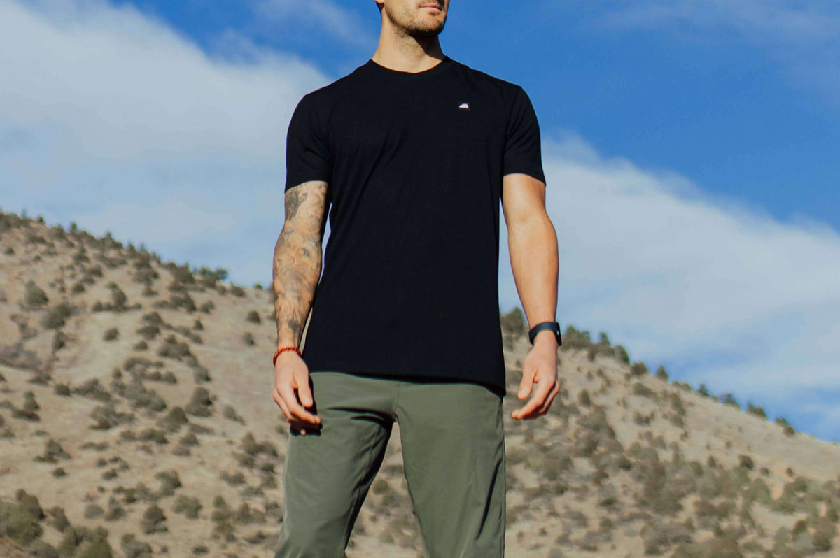 Belong Designs Men's Mountain Traverse Tek Tee