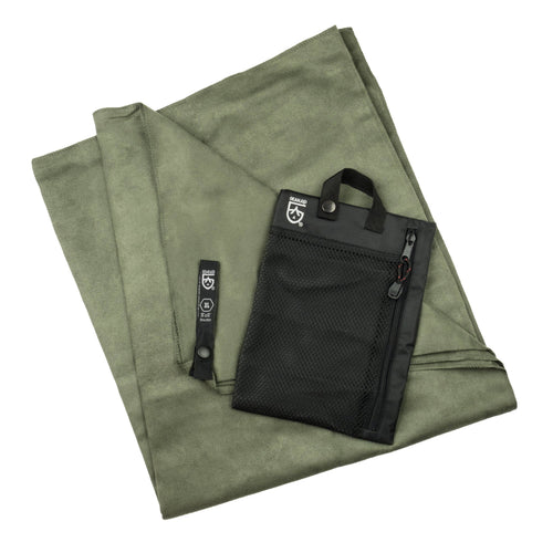 Quick Dry Microfiber Towel - With Extra Zippered Pocket XL 35" x 62" Moss