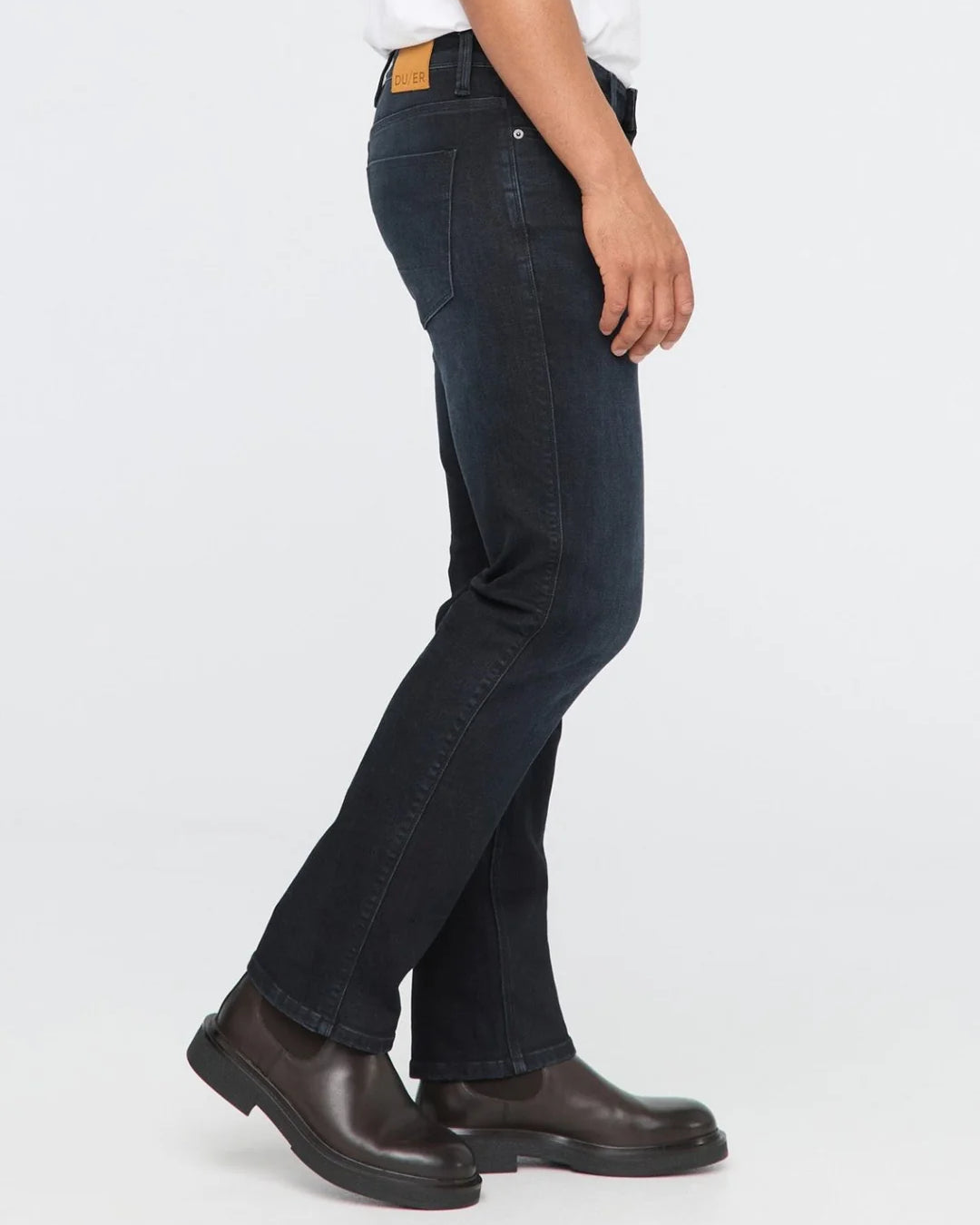 DUER Performance Denim+ Straight