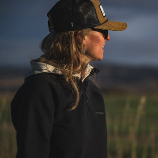 Women's Expedition 1/4 Zip Top Black