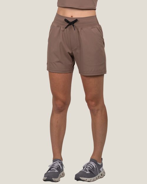 Women’s La Plata 5" High-Rise Hiking Shorts Desert Brown