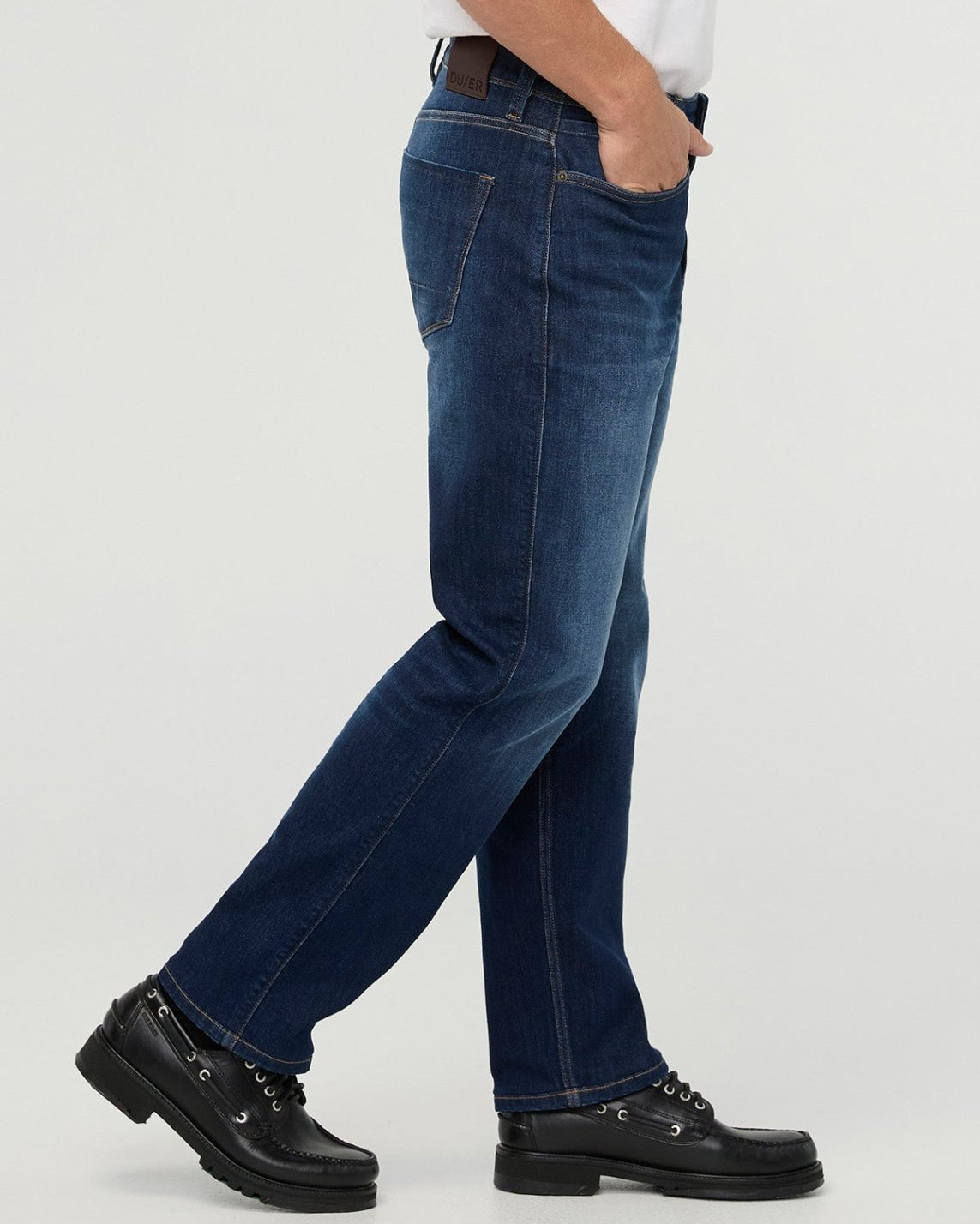 DUER Performance Denim+ Straight