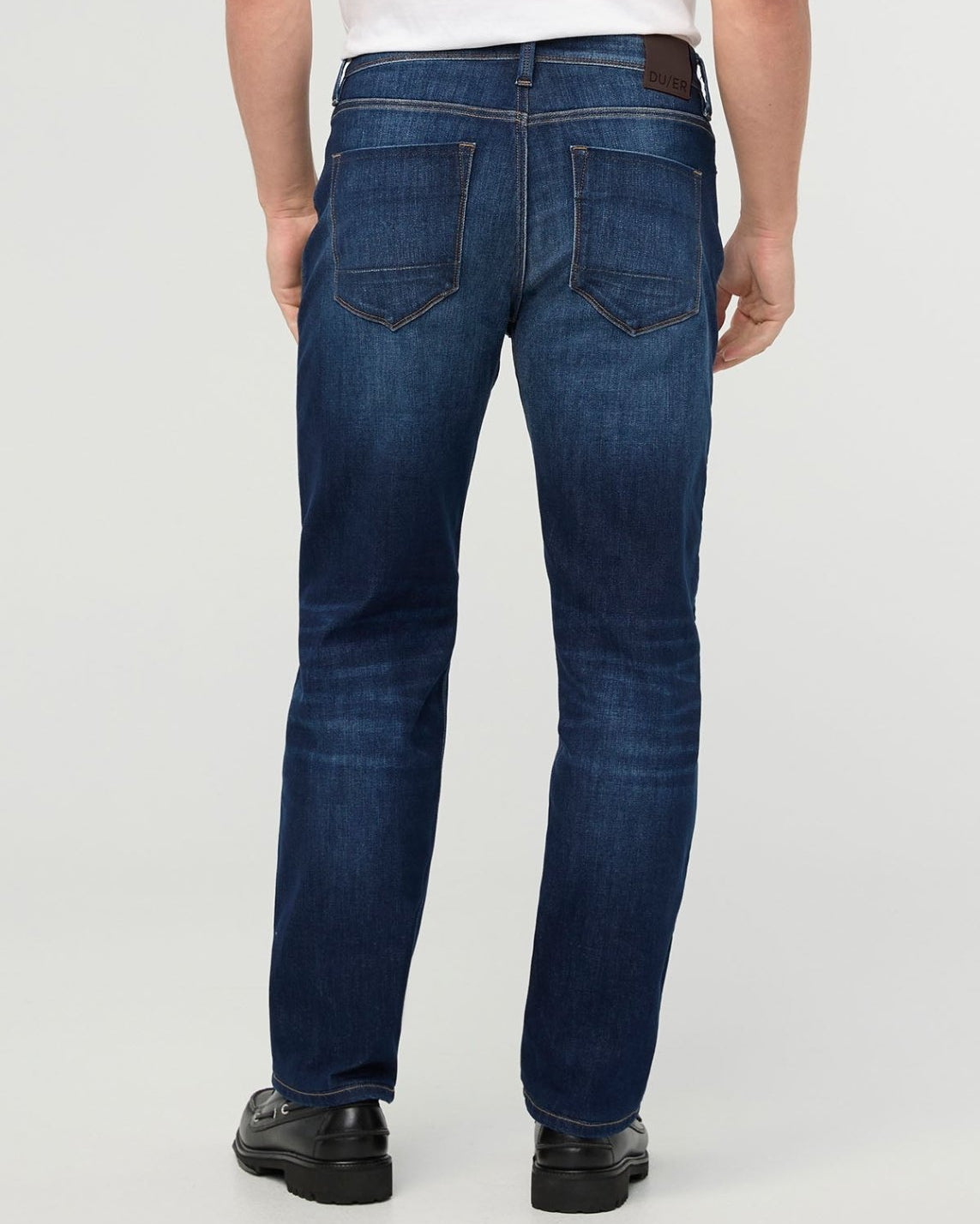DUER Performance Denim+ Straight