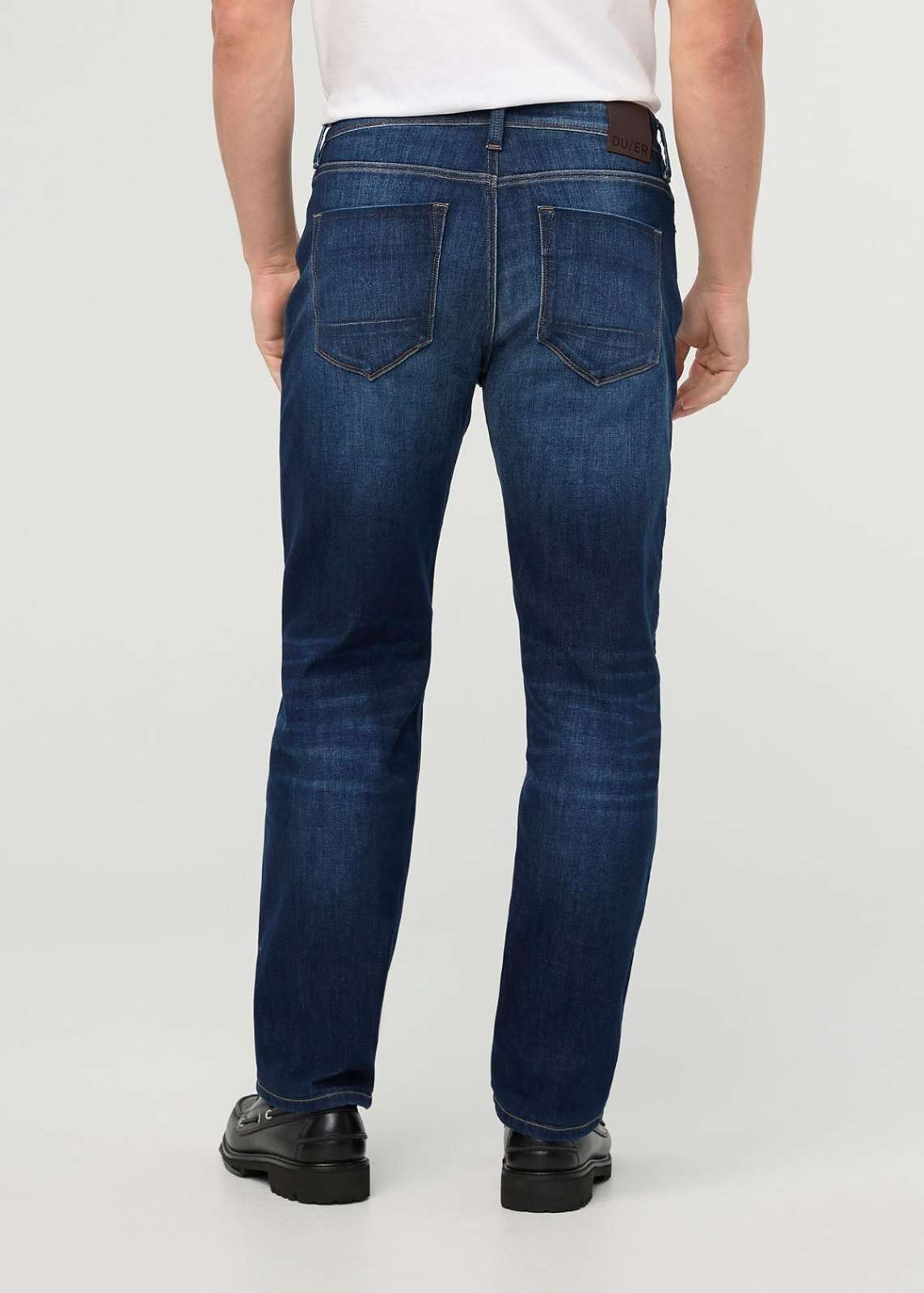 DUER Performance Denim+ Straight