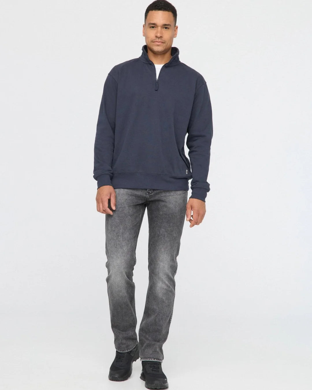 DUER Men's Tech Fleece Denim Straight Onyx