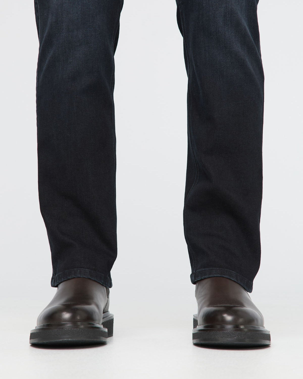 DUER Performance Denim+ Straight