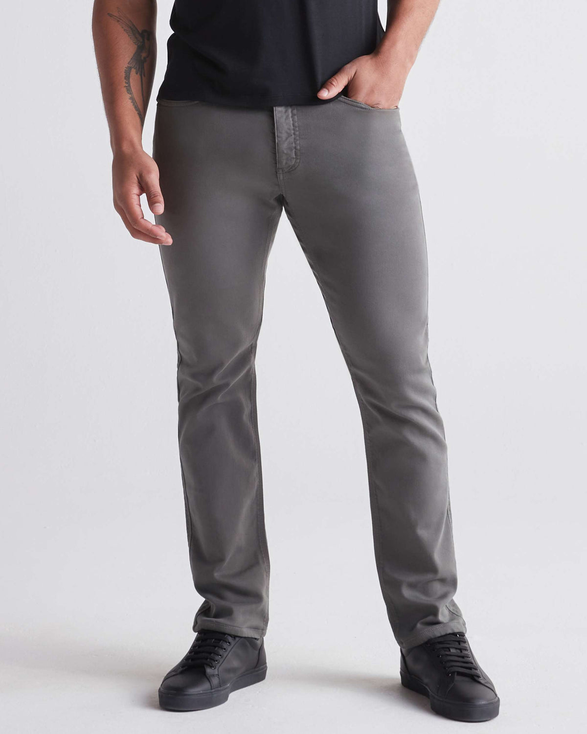 DUER Men's No Sweat Relaxed Taper Pant