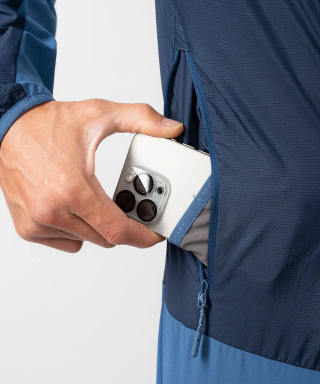Ridge Active Insulator