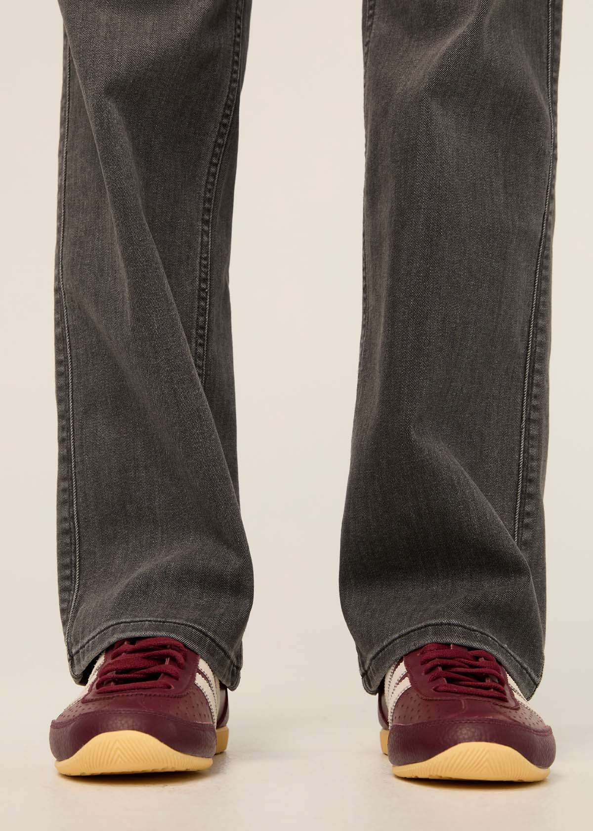 DUER Performance Denim Mid Rise Straight