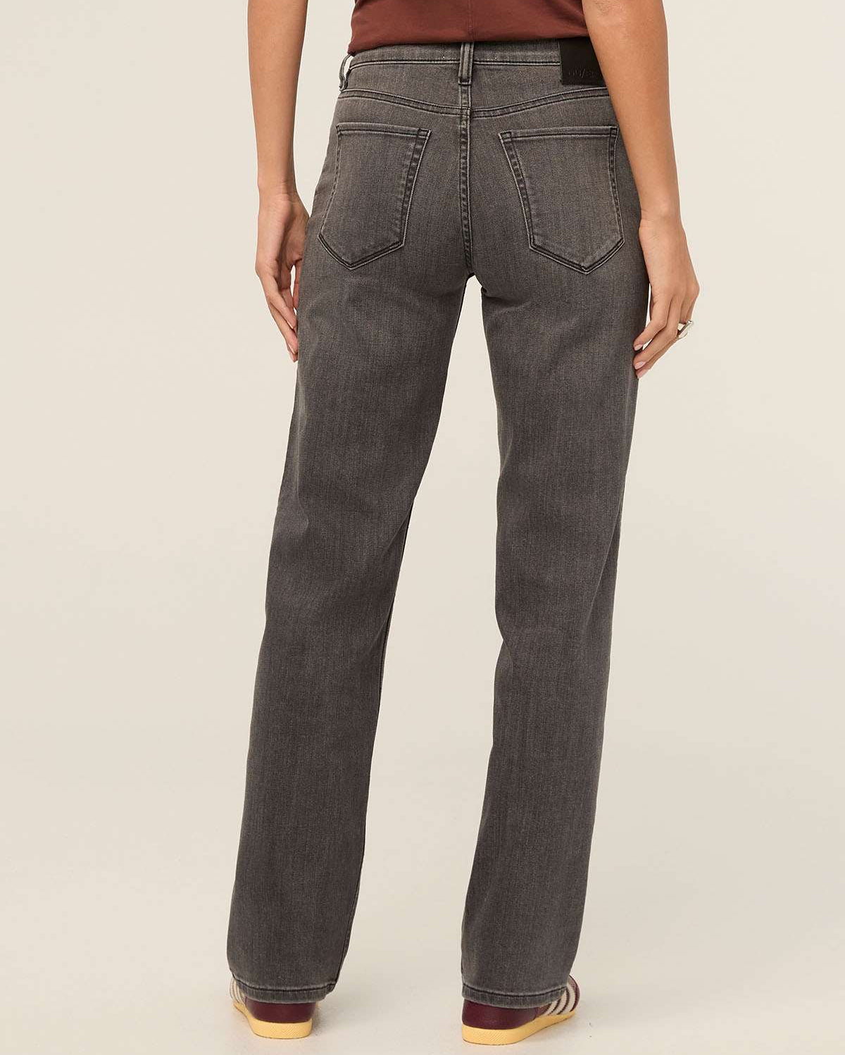 DUER Performance Denim Mid Rise Straight