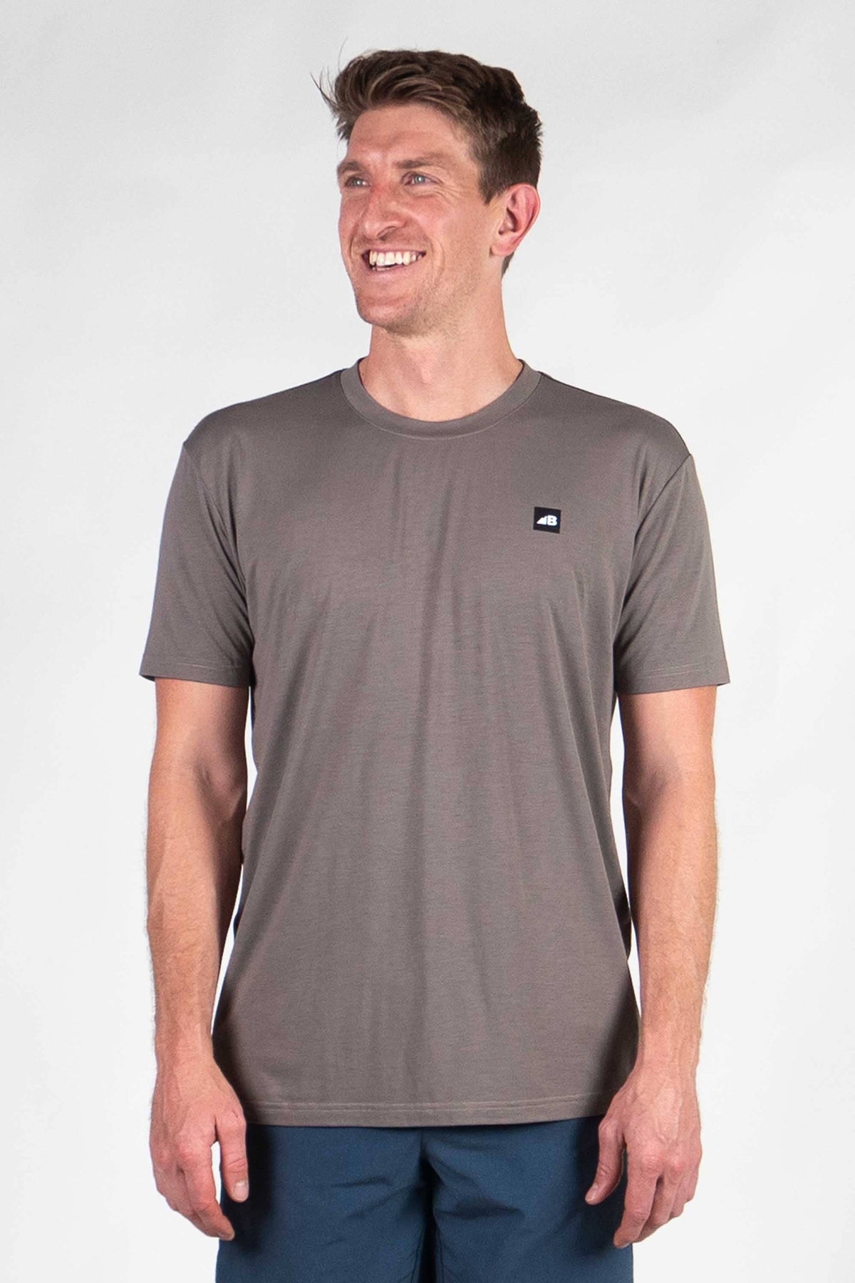 Men's Mountain Traverse Tek Tee Granite Gray