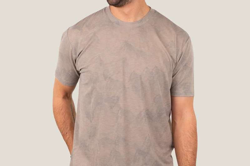 Belong Designs Men's Traverse Tek Tee Peaks Brown