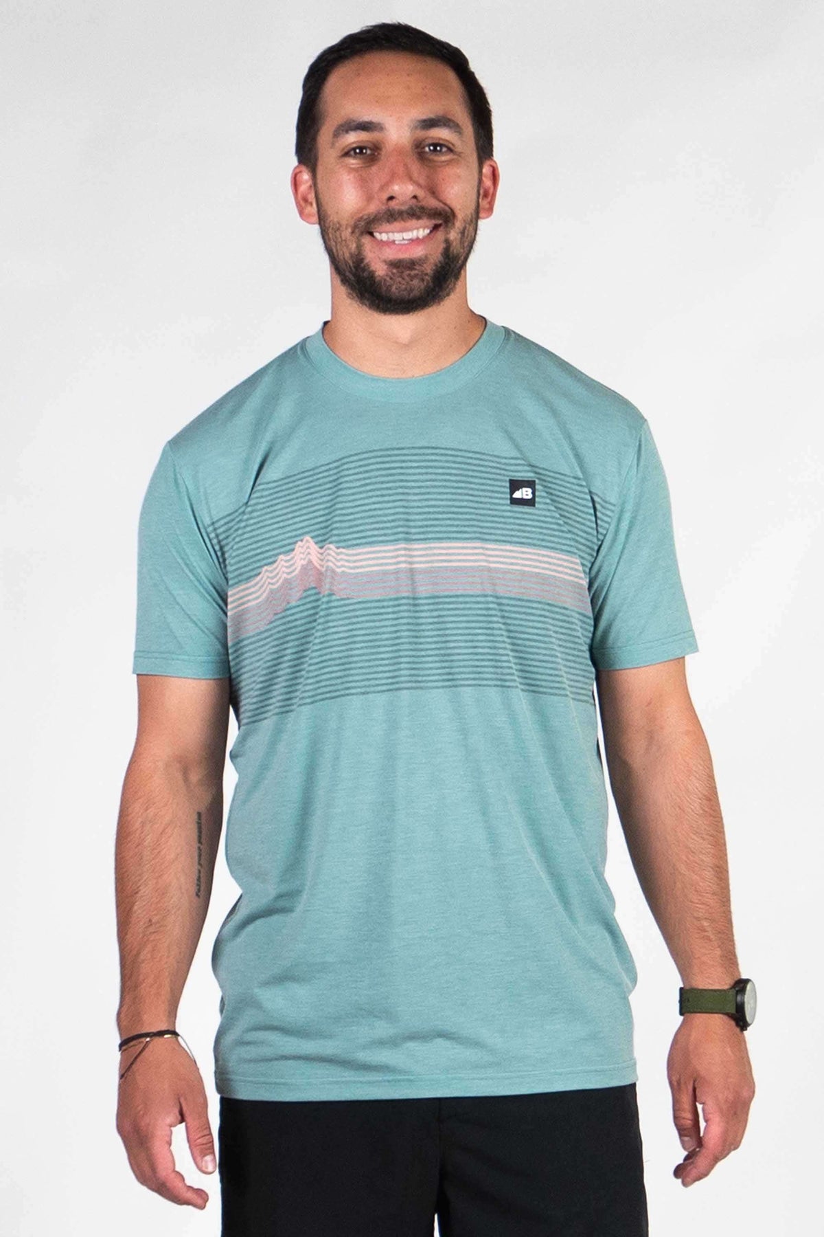 Belong Designs Men's Traverse Tek Tee Green Riset