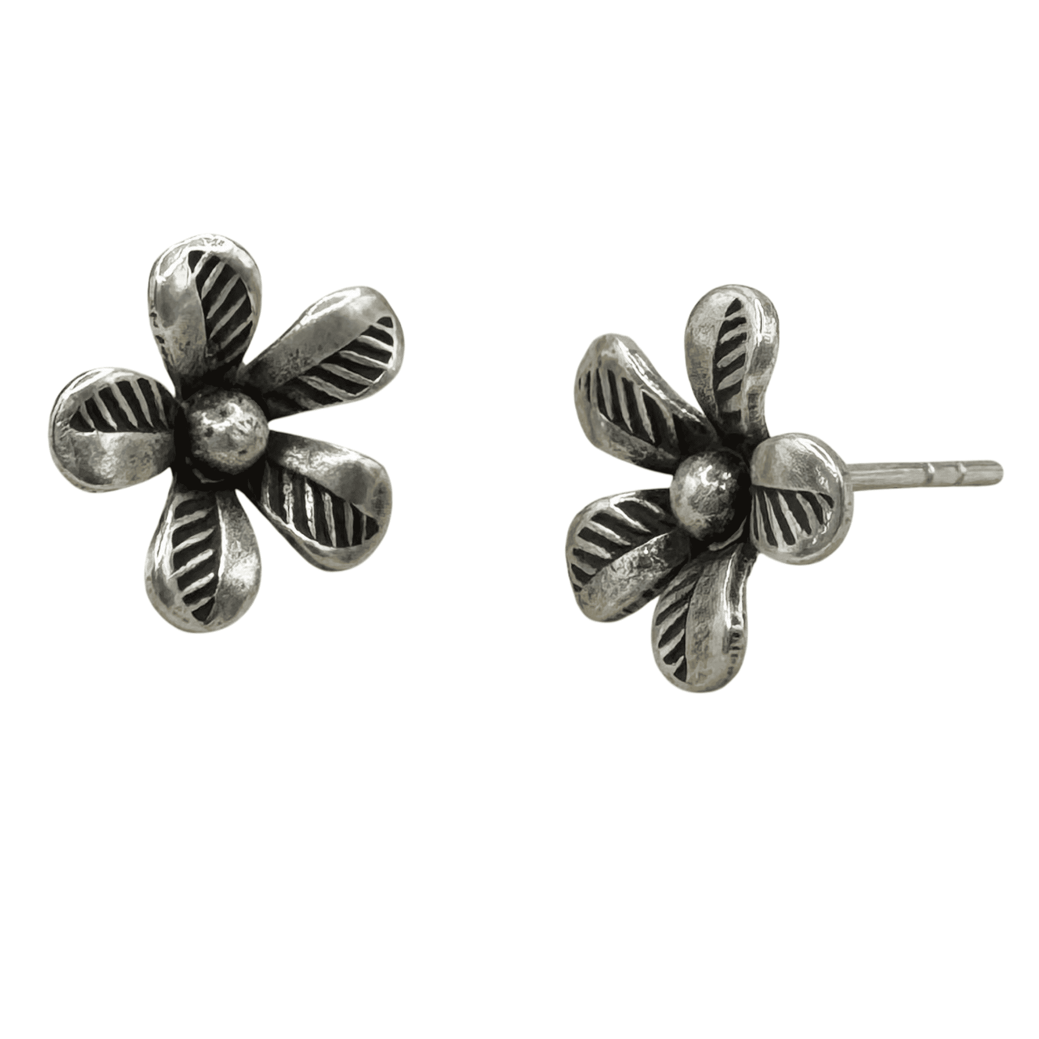 Silver Sparrow Jewelry Sterling silver flower studs