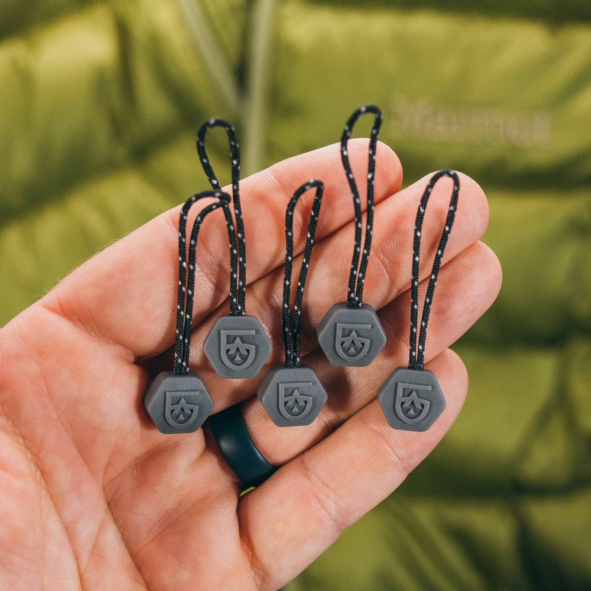 GEAR AID Zipper Pulls