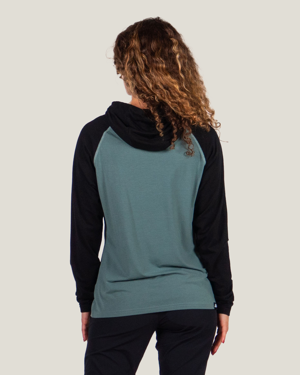 Women's Traverse Tek Hoodie