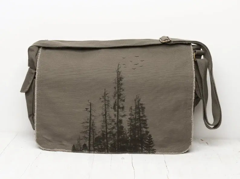 Pine Tree Forest - Forest Messenger Bag Women/Men