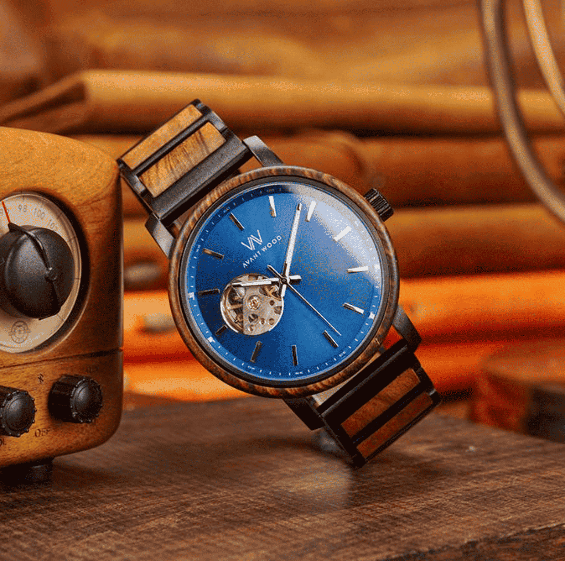 AvantWood Royal Automatic Watch Royal Black Sapphire 44mm