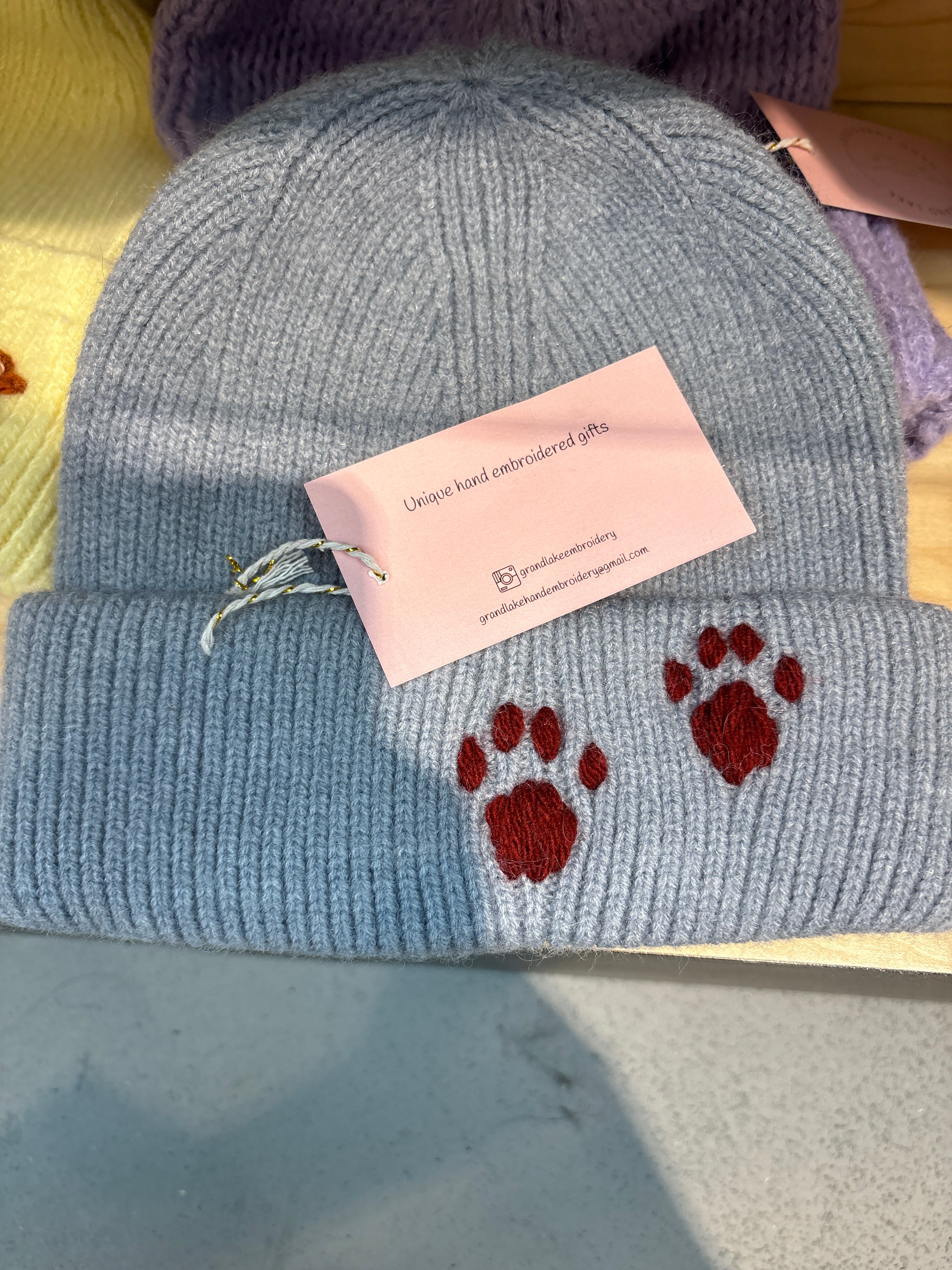 Grand Lake Beanies Paws Light Grey