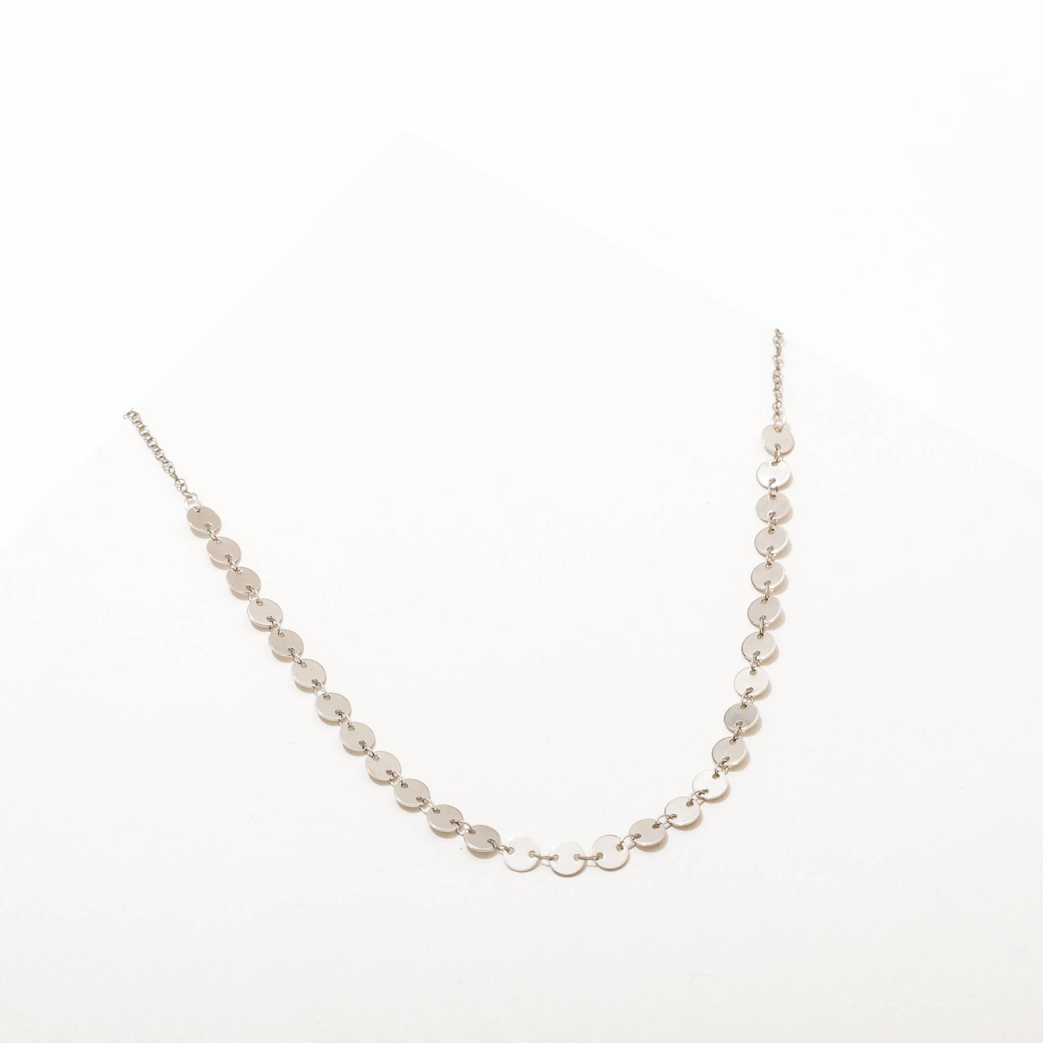 Candra Necklace in Circles Silver