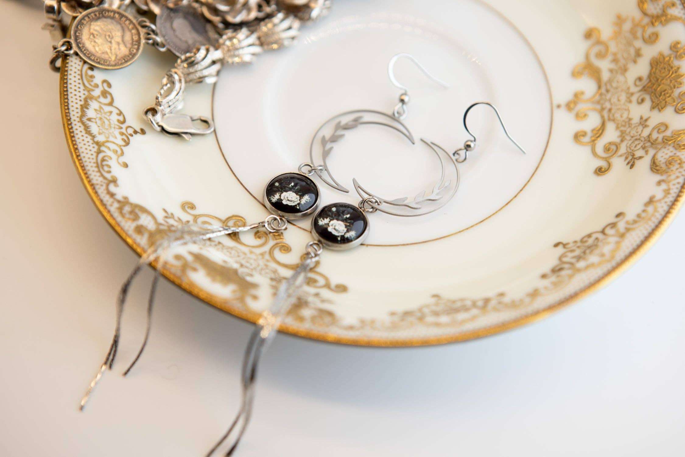 TAKENYA Stainless Steel and Glass Earrings