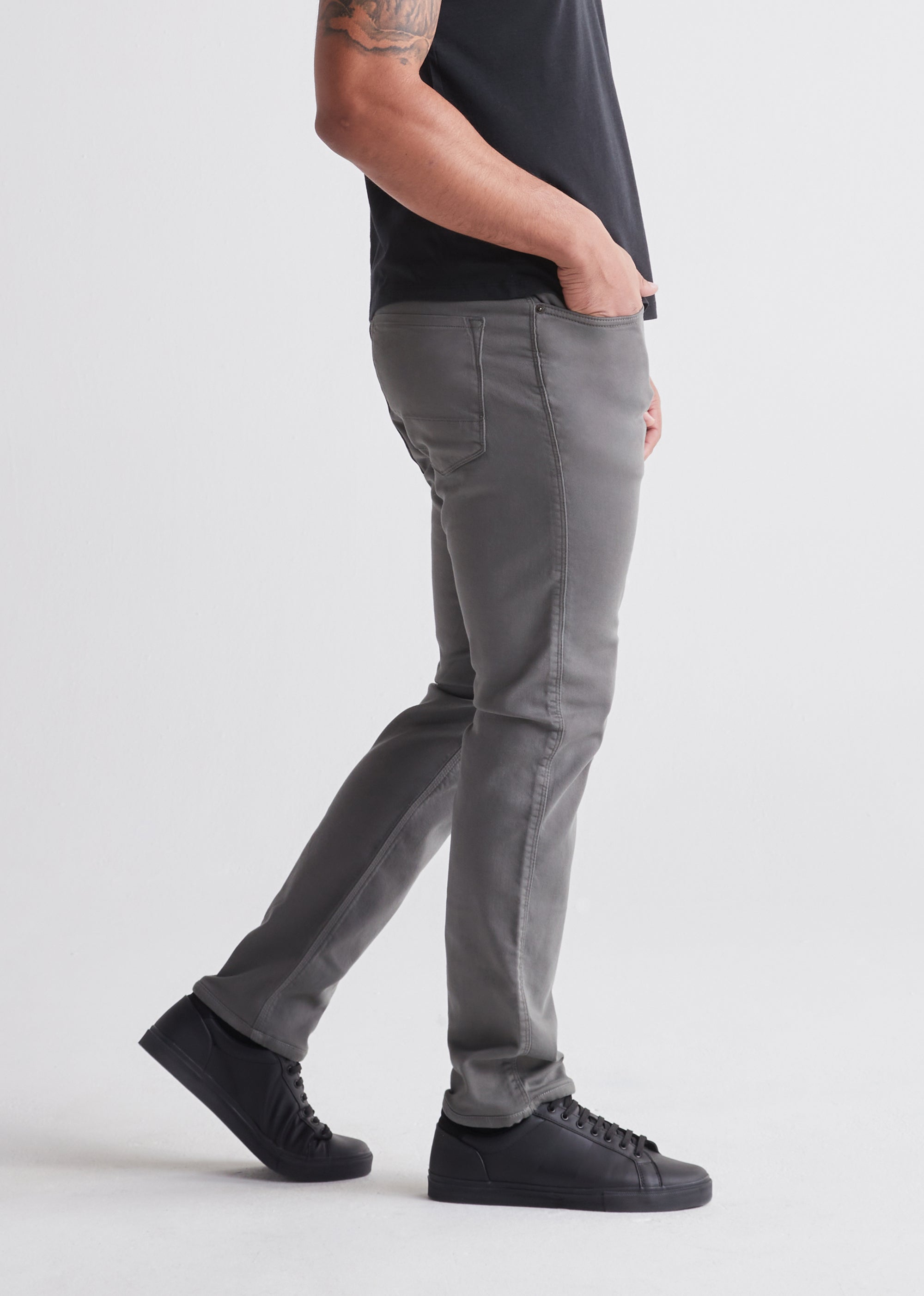 DUER No Sweat Relaxed Taper Pant