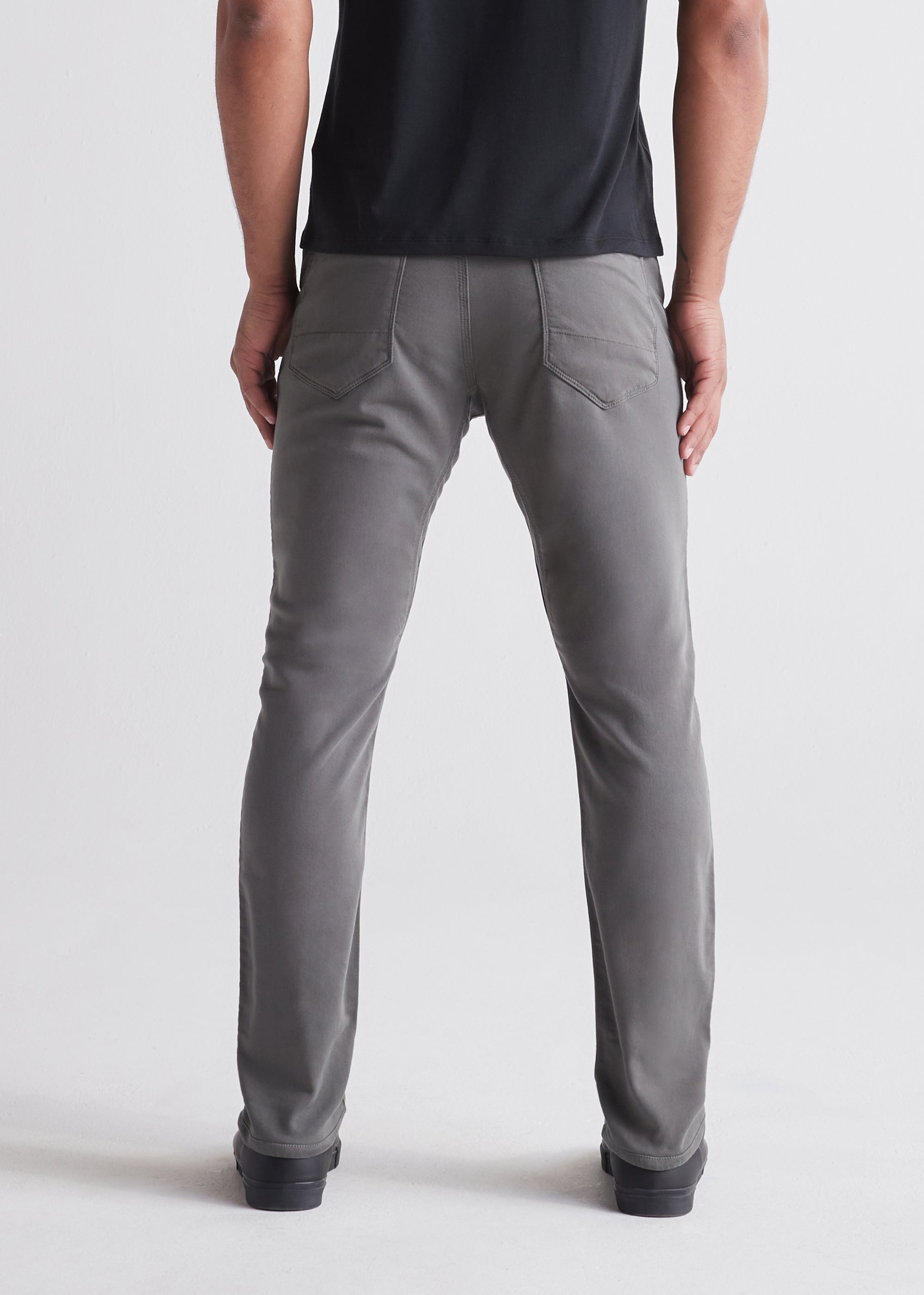 DUER No Sweat Relaxed Taper Pant