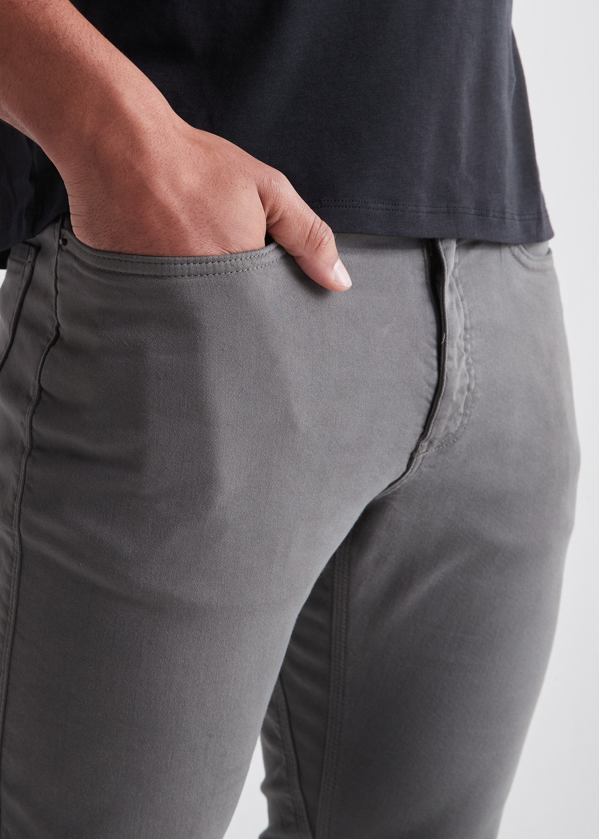 DUER No Sweat Relaxed Taper Pant