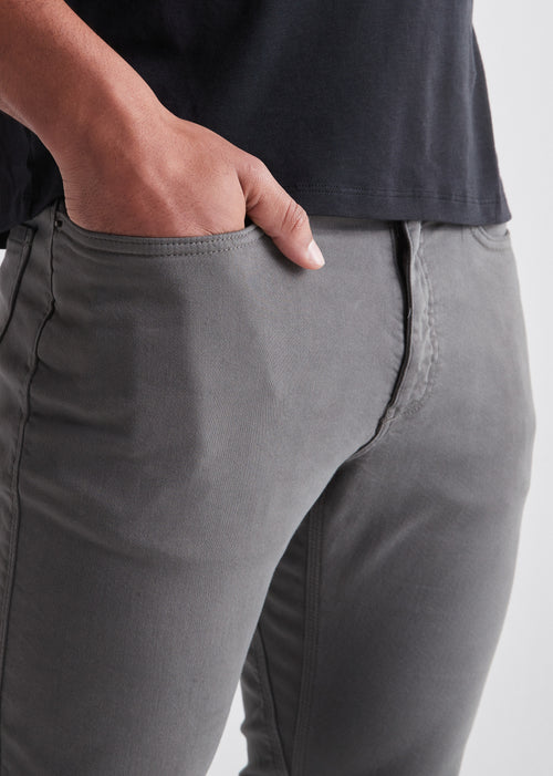 Men's No Sweat Relaxed Taper Pant
