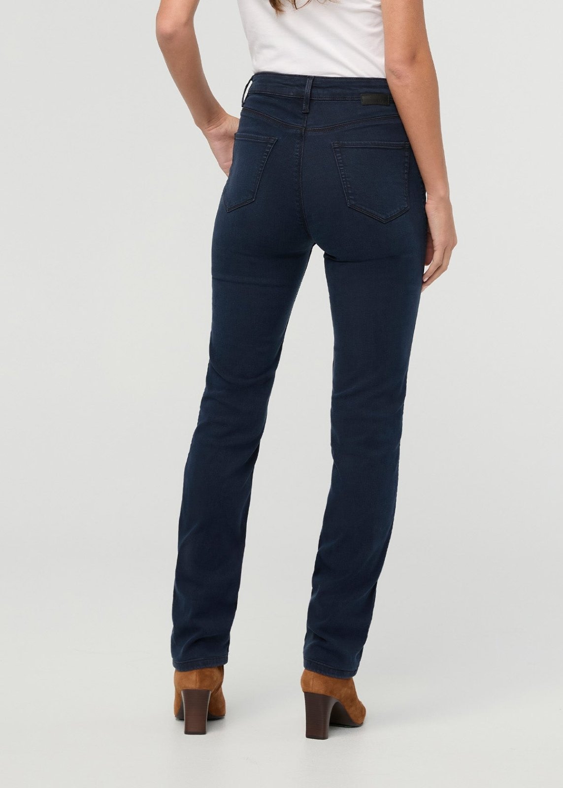 Performance Denim Luxe High Rise Slim Straight