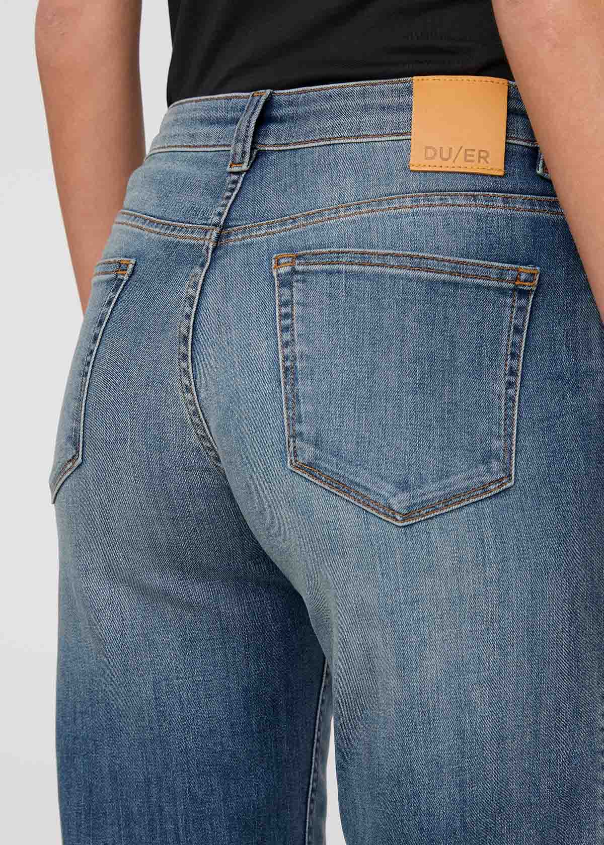 Performance Denim Mid Rise Straight
