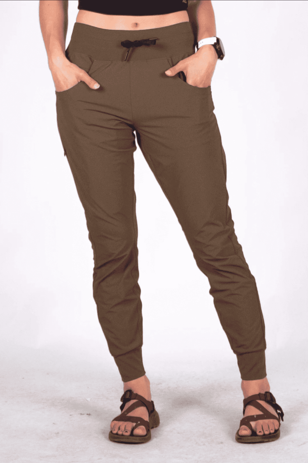 Belong Designs Women's Rocky Mountain Joggers Desert Brown