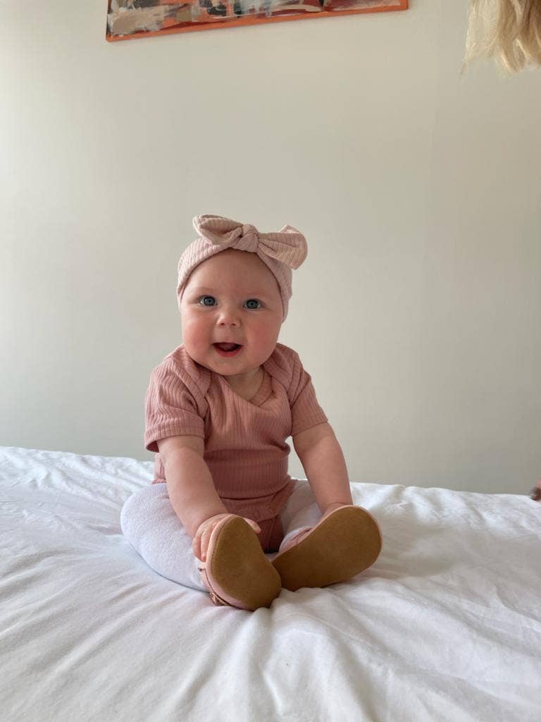 Organic bodysuit short sleeve- ribbed cotton onesie for baby