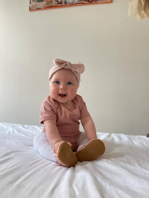 Organic bodysuit short sleeve- ribbed cotton onesie for baby