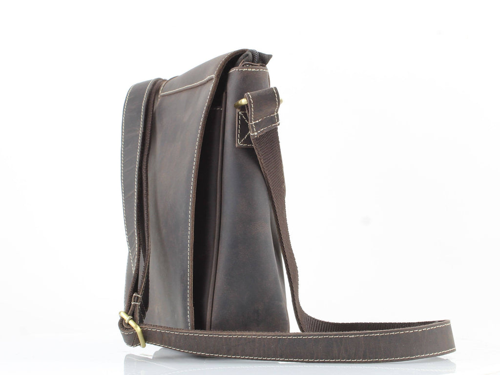 Hunter Leather Crossbody Front Zip Pocket