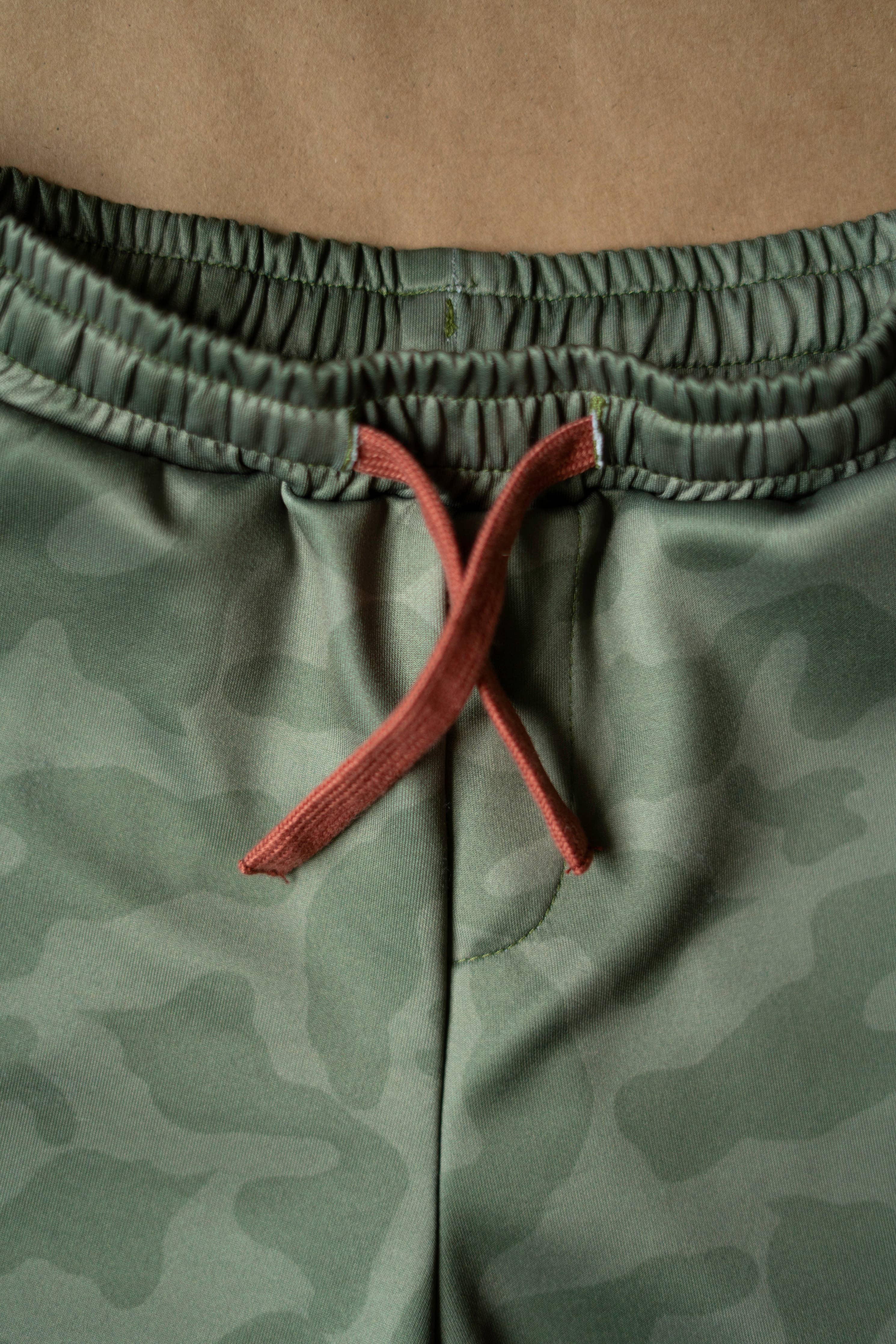 Secret Trail Camo shorts