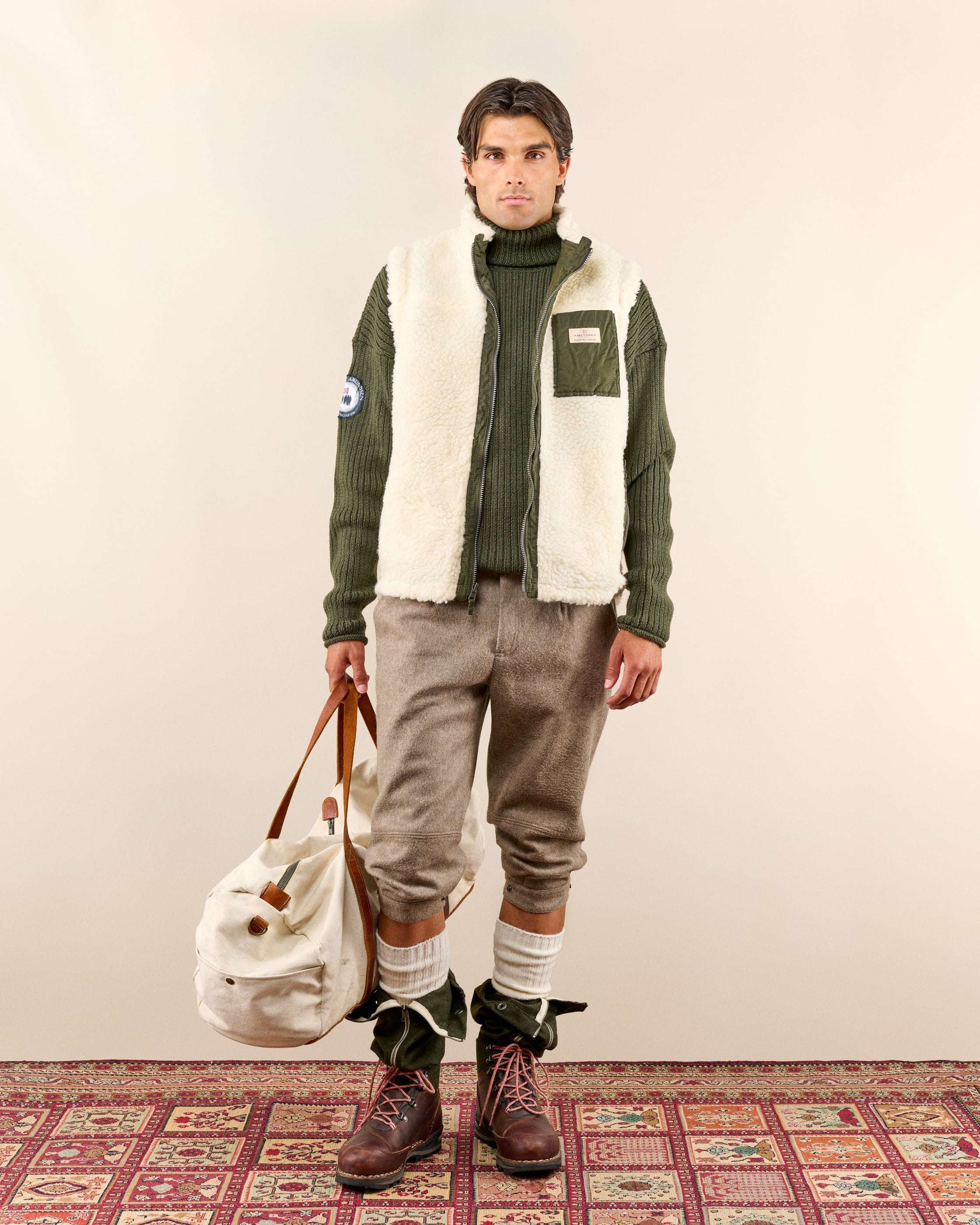 Amundsen Harvester Reverso Waxed Vest