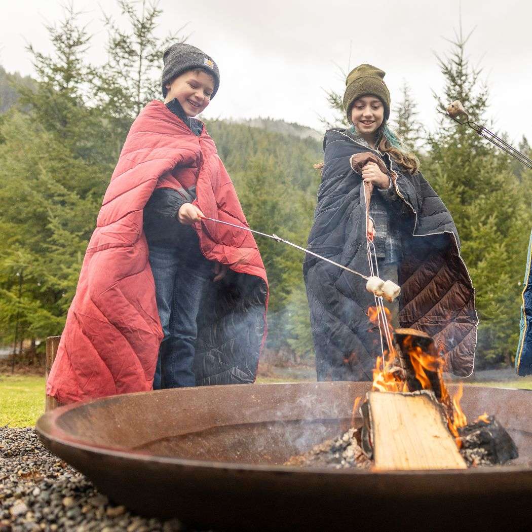 Rumpl Campfire Puffy Throw Blanket